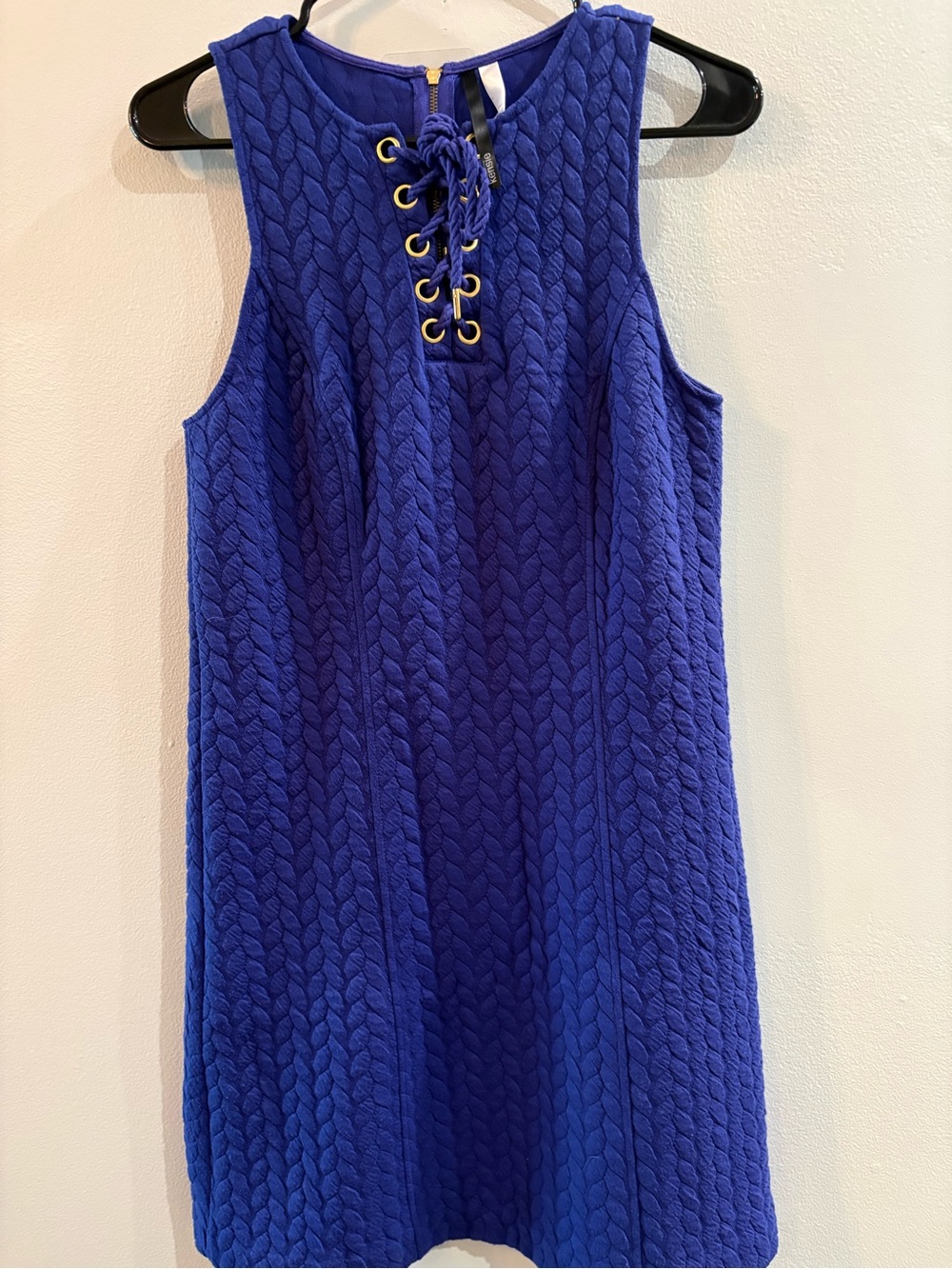 Kensie Sleeveless Lace-Up Textured Shift Dress in Royal Blue Size S